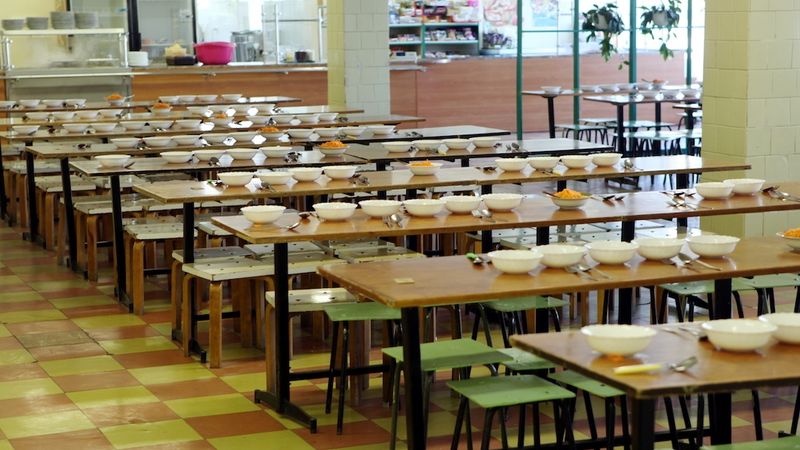 ZM plāno pārbaudīt ēdināšanas pakalpojumu sniedzējus visās pirmskolas izglītības iestādēs Latvijā