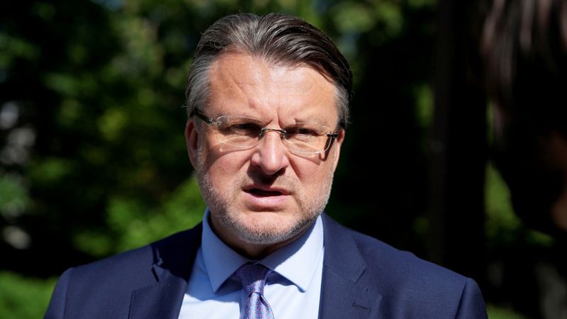 Šlesers: Rīgas domei vajag plašu koalīciju, nevis 34 balsu sastiķēšanu