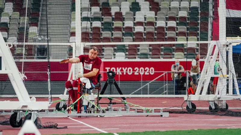 Aigaram Apinim bronzas medaļa Tokijā