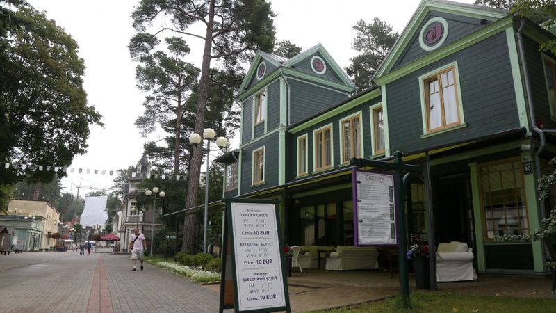 FOTO: Jūrmalas sirds – Jomas iela