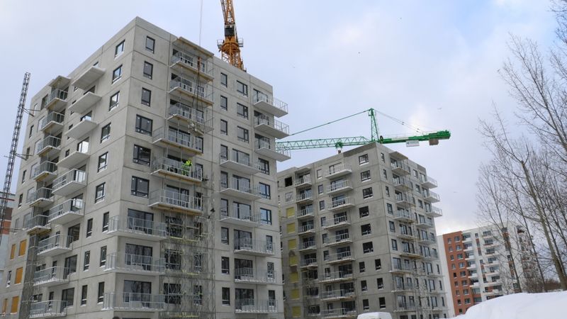 Deglava Gleznotāju rezidencē atzīmēti spāru svētki