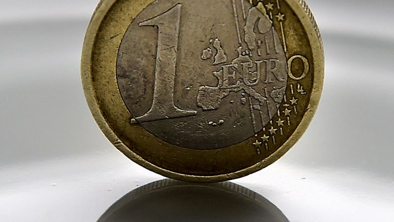 Akciju cenas pārsvarā pieaug pēc ES vienošanās par ekonomikas atjaunošanas fondu