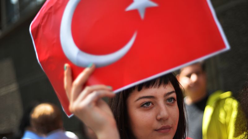 Turcijas premjers: protesti nekavējoties jāizbeidz