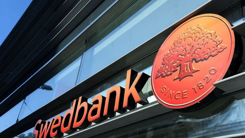 Konstatējot naudas atmazgāšanas risku, Swedbank nekavējoties informē attiecīgās iestādes