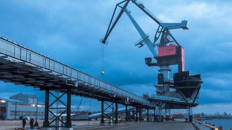 Ekspluatācijā nodod 20 miljonu eiro vērto Riga Bulk Terminal