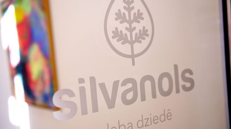 Apvienos Olainfarm meitas uzņēmumus Silvanols un Longgo