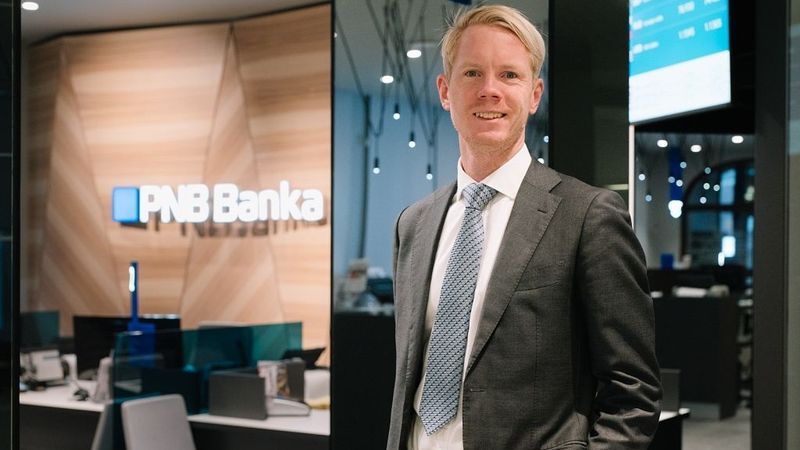 PNB Bankas valdes priekšsēdētājs Bramvels atstāj amatu
