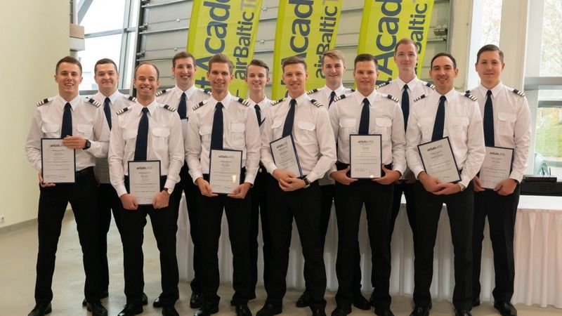 Aicina sievietes kļūt par pilotēm