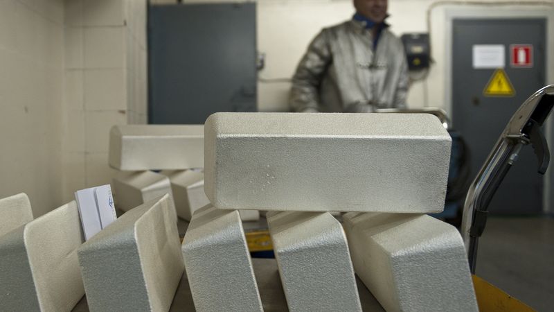 Sudrabam paredz gaišu nākotni