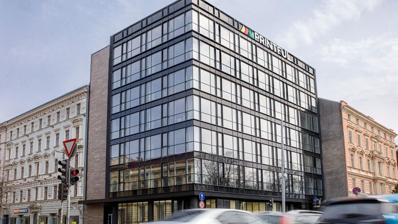 Printful iekārto biroju Rīgas centrā
