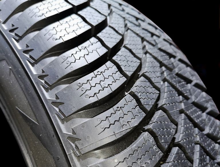 Japānas riepu ražotājs Bridgestone aptur ražošanu Krievijā