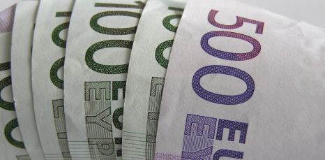 Eiro neveiksmīgs pirmais ceturksnis