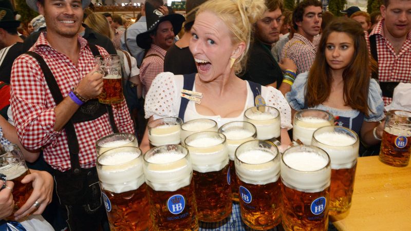 Oktoberfest 2012: Vācijā sākas alus plūdi