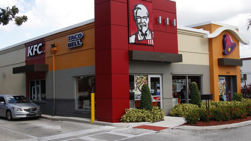 Rīgā plāno atvērt Kentucky Fried Chicken  un Pizza Hut