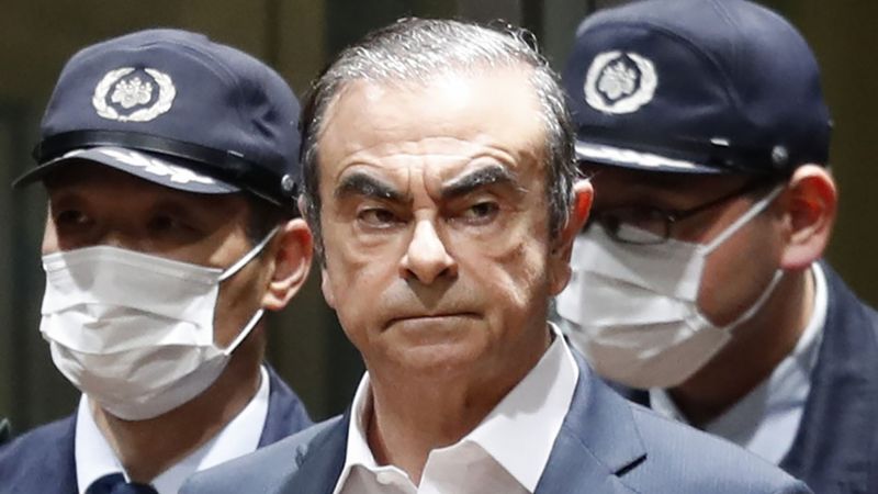 Kā Nissan bijušais boss Karloss Gosns aizbēga no Japānas?