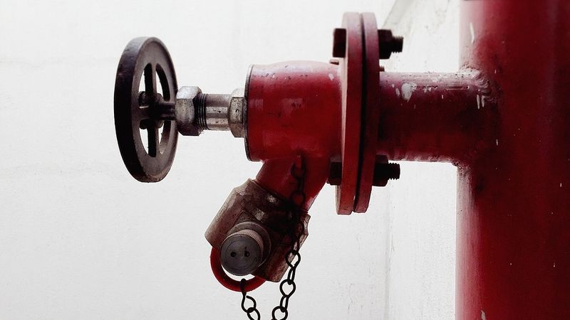 VUGD amatpersonas tur aizdomās par kukuļņemšanu būvobjekta akceptēšanai