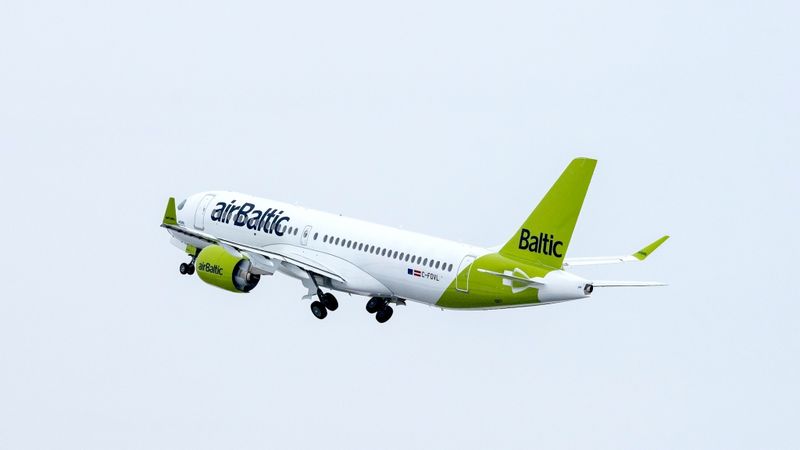 airBaltic iznomā vienu Ukraine International Airlines lidmašīnu