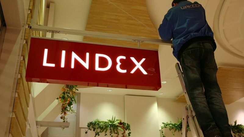 Lindex Baltijā piemēros maksu par maisiņiem