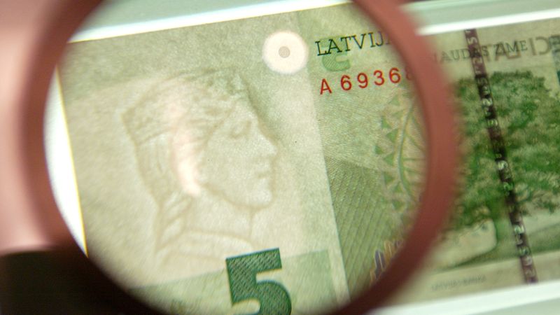Prēmijām VID darbiniekiem plāno piešķirt Ls 2,27 miljonus