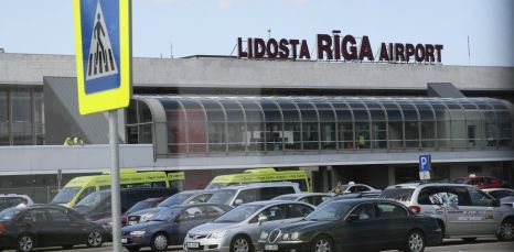 Lidojumu slēgšana lidostā Rīga ietekmējusi vismaz 9 000 pasažieru