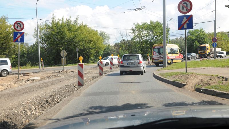 Sākot skolas gaitas, jārēķinās ar sastrēgumiem