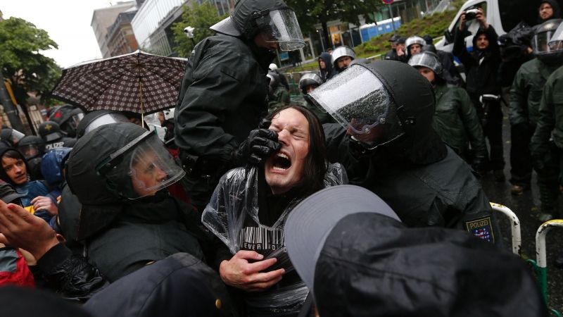 Tūkstošiem demonstrantu Frankfurtē bloķējuši ECB galveno mītni