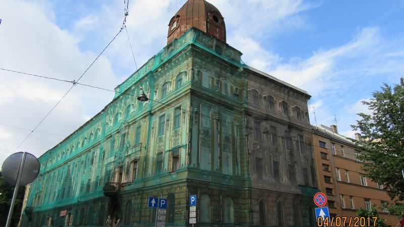 No graustu saraksta izslēdz vienu no pirmajiem jūgendstila namiem Rīgā