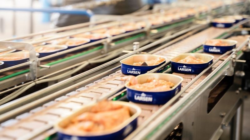 Karavela investē Larsen zīmola atjaunošanā