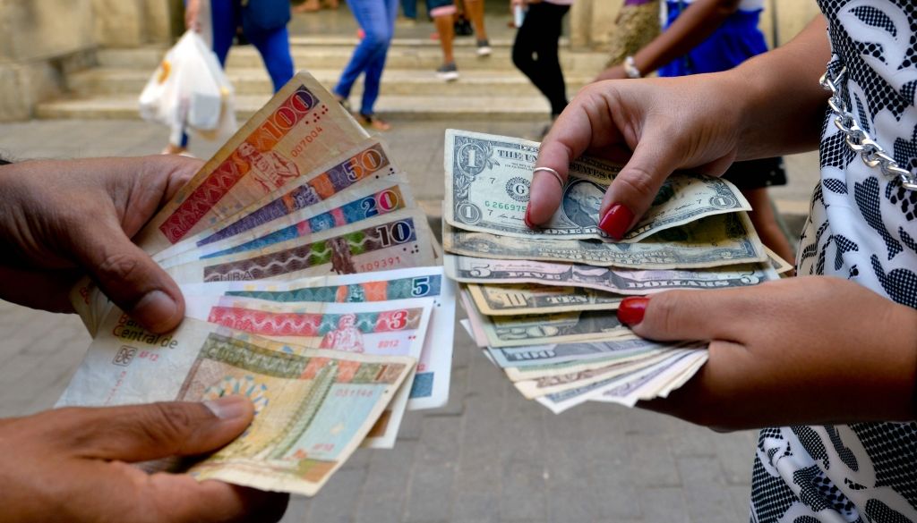 Kuba atteiksies no otras valūtas - konvertējamā peso