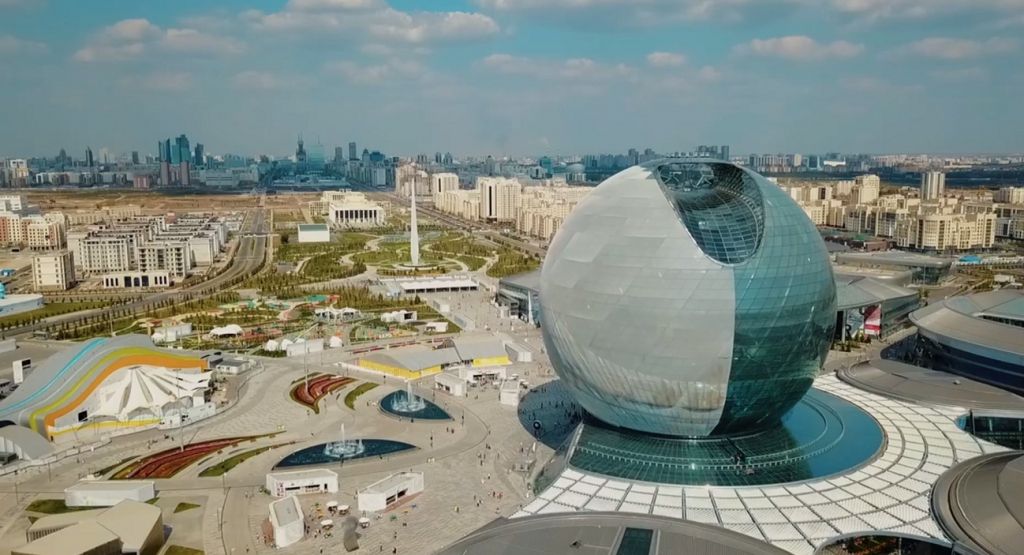 VIDEO: Kazahstānas paviljons neatstāj vienaldzīgu