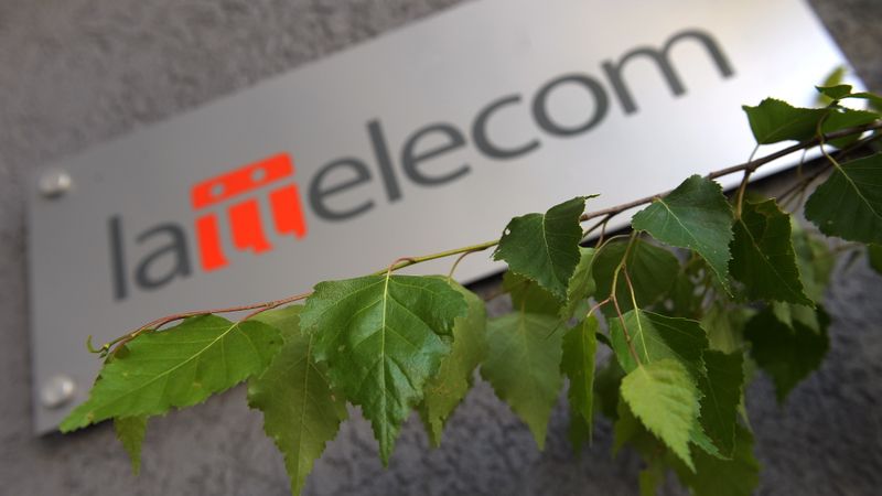 Lattelecom apvienošanās ar LMT ietver gan ieguvumus, gan riskus