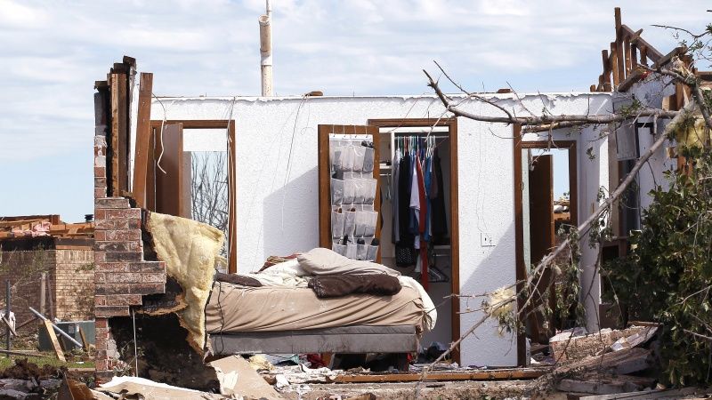 Tornado ASV radījis zaudējumus divu miljardu dolāru apmērā