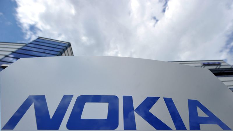 Microsoft un Nokia gatavojas izbojāt Apple iPhone 5 «ballīti»