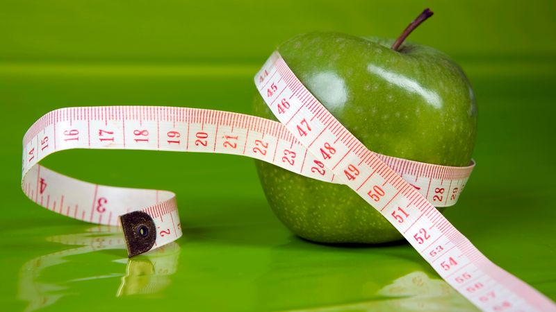 Darbiniekiem maksā par zaudētiem kilogramiem