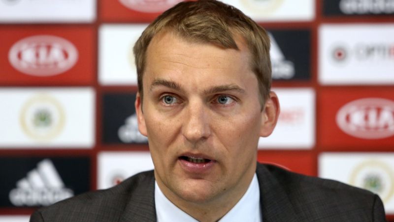 No amata atceļ Daugavas stadiona un tenisa centra Lielupe valdes locekli Martinsonu