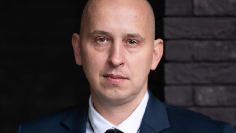 Portrets - ZEVS SECURITY GROUP līdzīpašnieks un operacionālais direktors Oskars Pirags