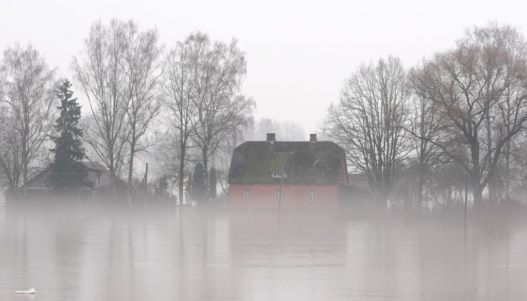 Daugavas posmā pie Jēkabpils izsludina sarkano plūdu brīdinājumu