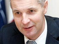 Pabriks: jāveido lielu, centriski orientētu partiju