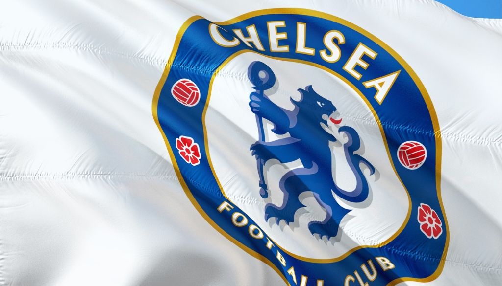 F-1 pilots Hamiltons un tenisiste Viljamsa gatavi iegādāties Chelsea akcijas