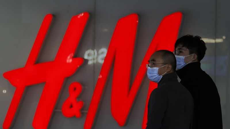 Ķīnu kritizēt nevar, ja negribi zaudēt šo tirgu: H&M piemērs