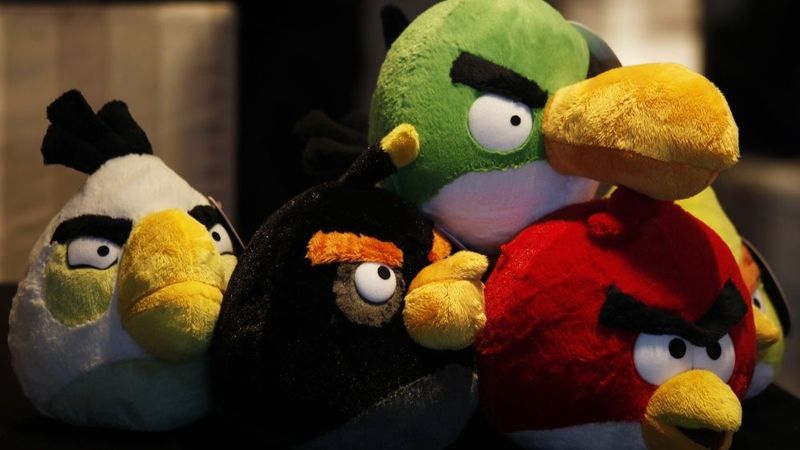 Angry Birds spārnus apgriezuši konkurenti