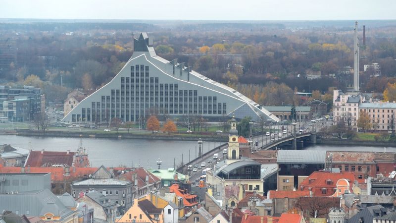 Diskutēs par digitālās reklāmas ietekmi uz autovadītājiem