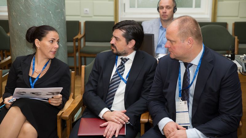 Valdība un investori vienojas par prioritātēm