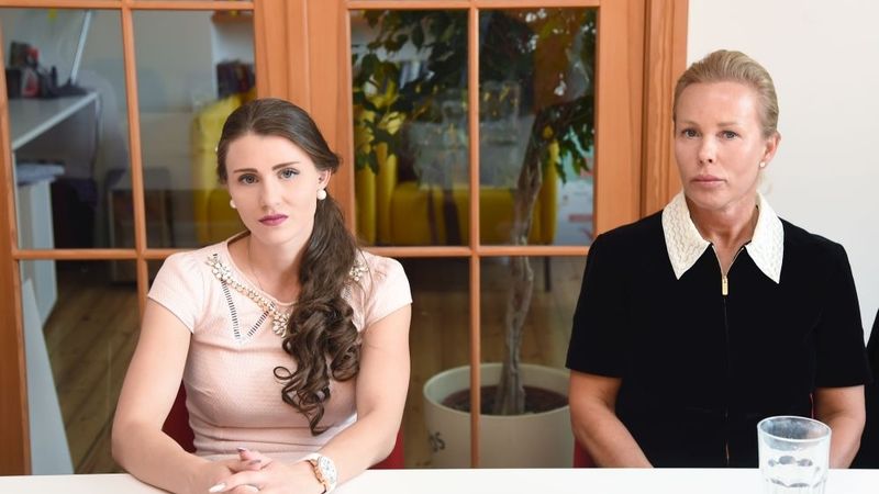 Baldere-Sildedze un Saveļjeva: Olainfarm ārkārtas akcionāru sapulce būtu jāsasauc nekavējoties, nevis tīši jāvilcina