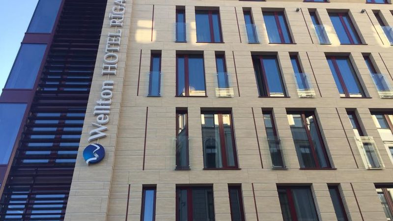 Foto: Vecrīgā atklāj 12 miljonus vērto Wellton Hotel Riga
