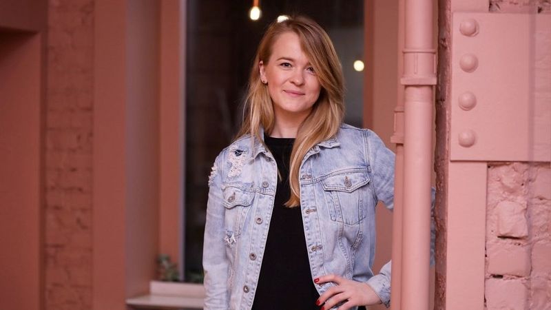Atver vēl vienu bistro Balts