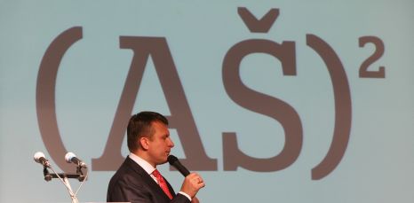 Šlesers neuzskata, ka kampaņošana kavēs veikt vicemēra darbu