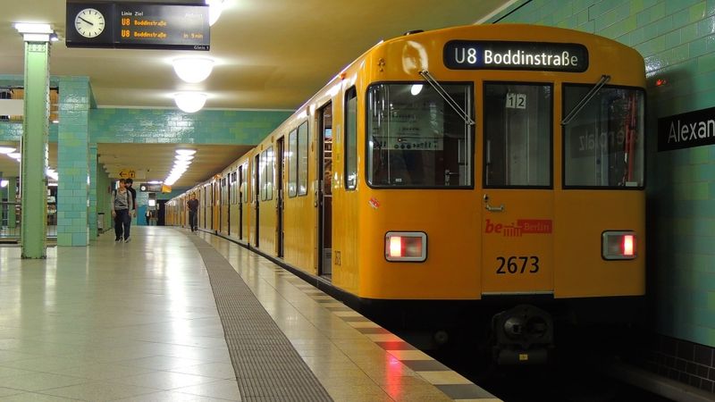 Vācijā nevakcinētie vairs nevar izmantot sabiedrisko transportu