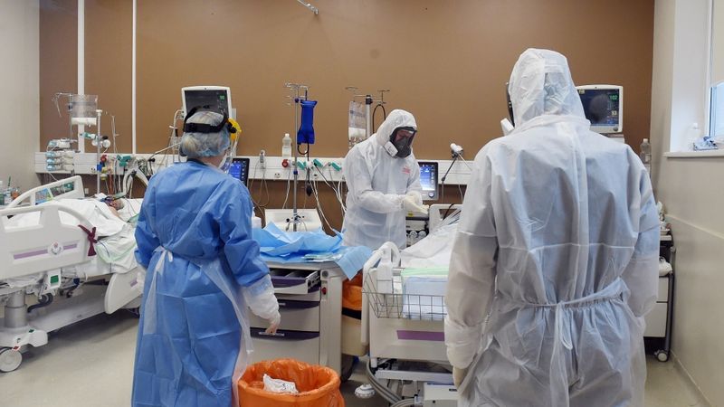 Papildu gultām un medicīniskajām iekārtām novirza 11,7 miljonus eiro