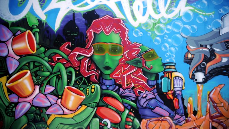 Grafiti mākslas izpausmes Tallinas ielā